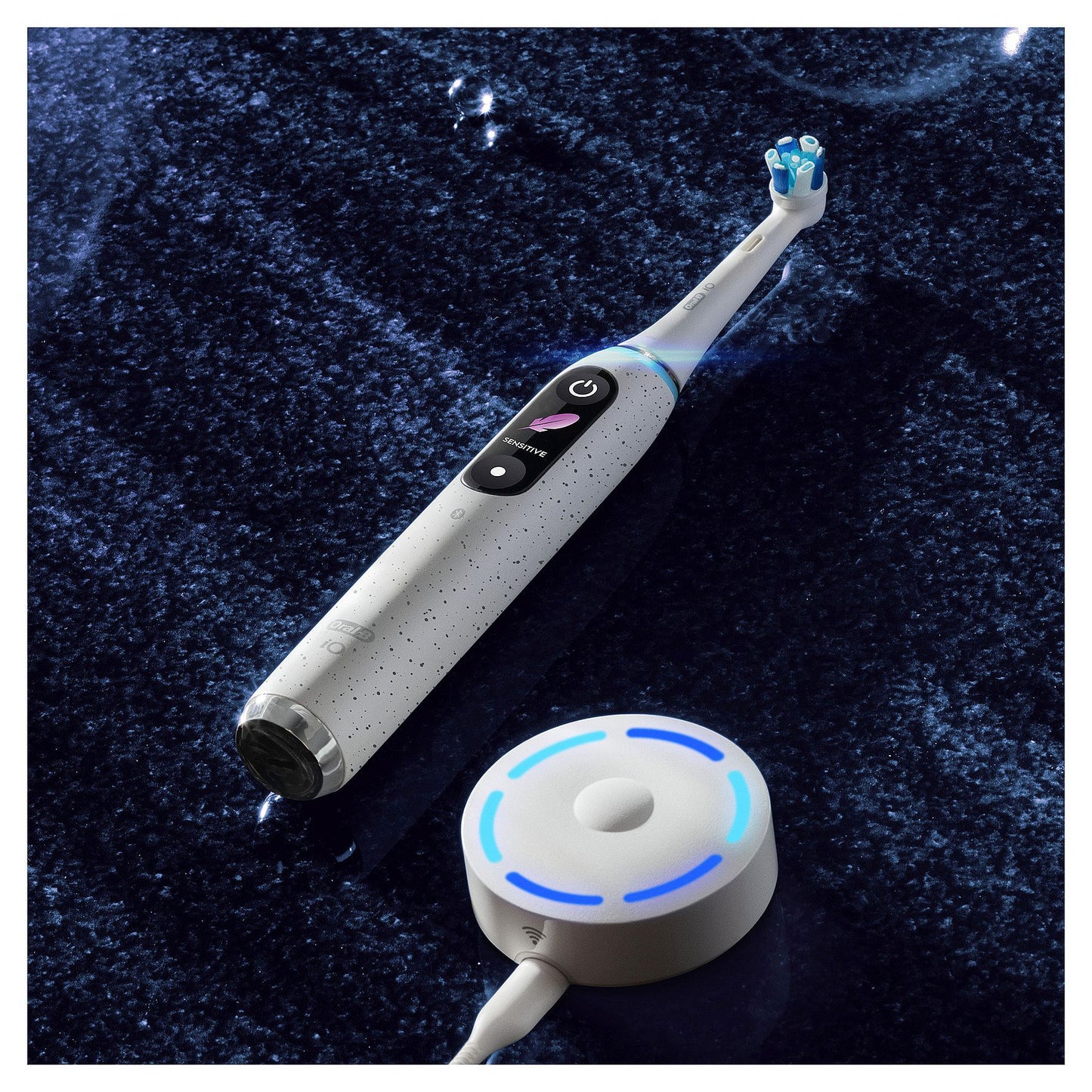 iO™ SERIES 10 E-Toothbrush - White